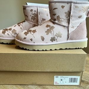 Classic Mini UGG boots